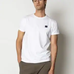 Clean Cut T- Shirt - Grön, XL